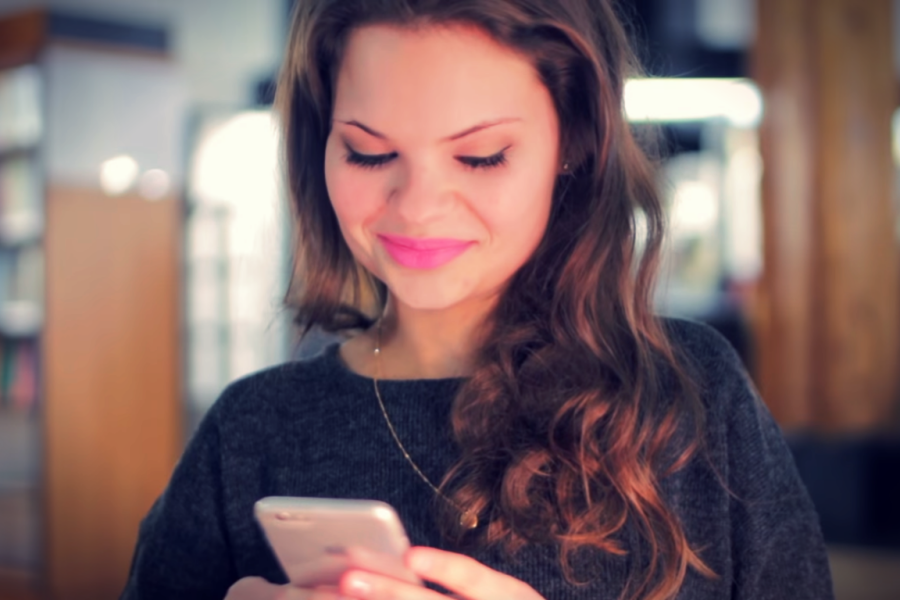 Przy pomocy Spontime można zaprosić znajomych np. na imprezę.