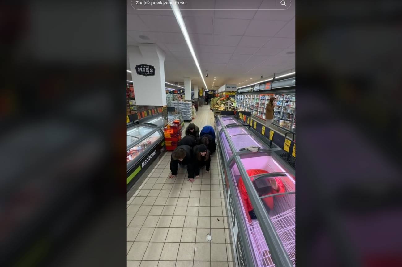 Fragment filmu organizatora pełzających akcji.