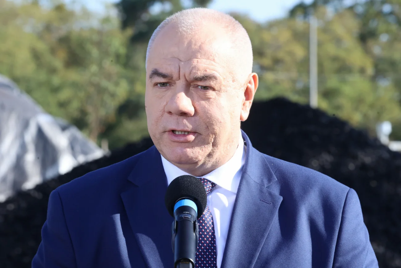 Minister aktywów państwowych Jacek Sasin