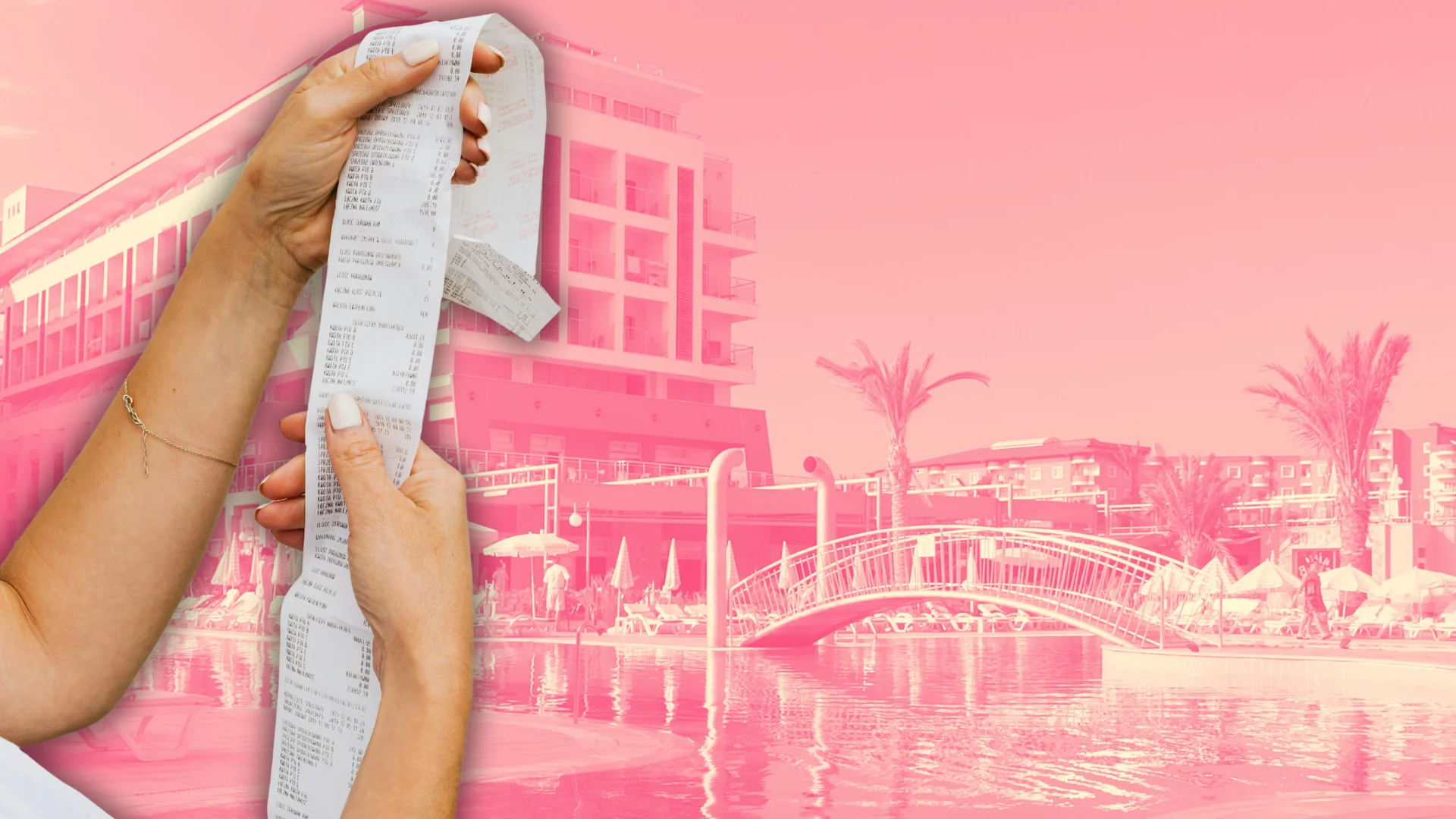 Osoba trzyma w dłoniach bardzo długi paragon, w tle widać budynek hotelu. Możesz dostać rekompensatę od Booking.com