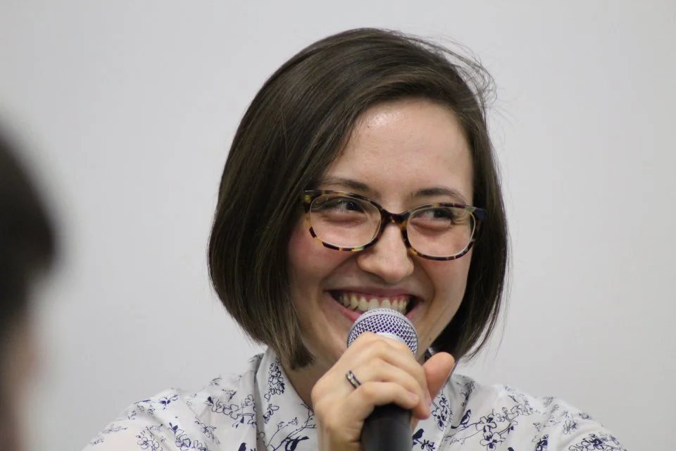 Paulina Sędłak Jakubowska wcześniej zawodowo grała na wiolonczeli. Dziś jest Frontend Developerem.