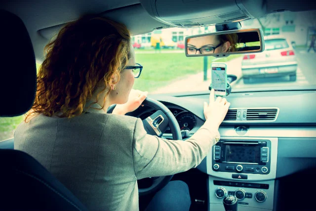 Aplikacja Ubera od 13 kwietnia wprowadza w Polsce ułatwienia dla głuchych i niedosłyszących kierowców.