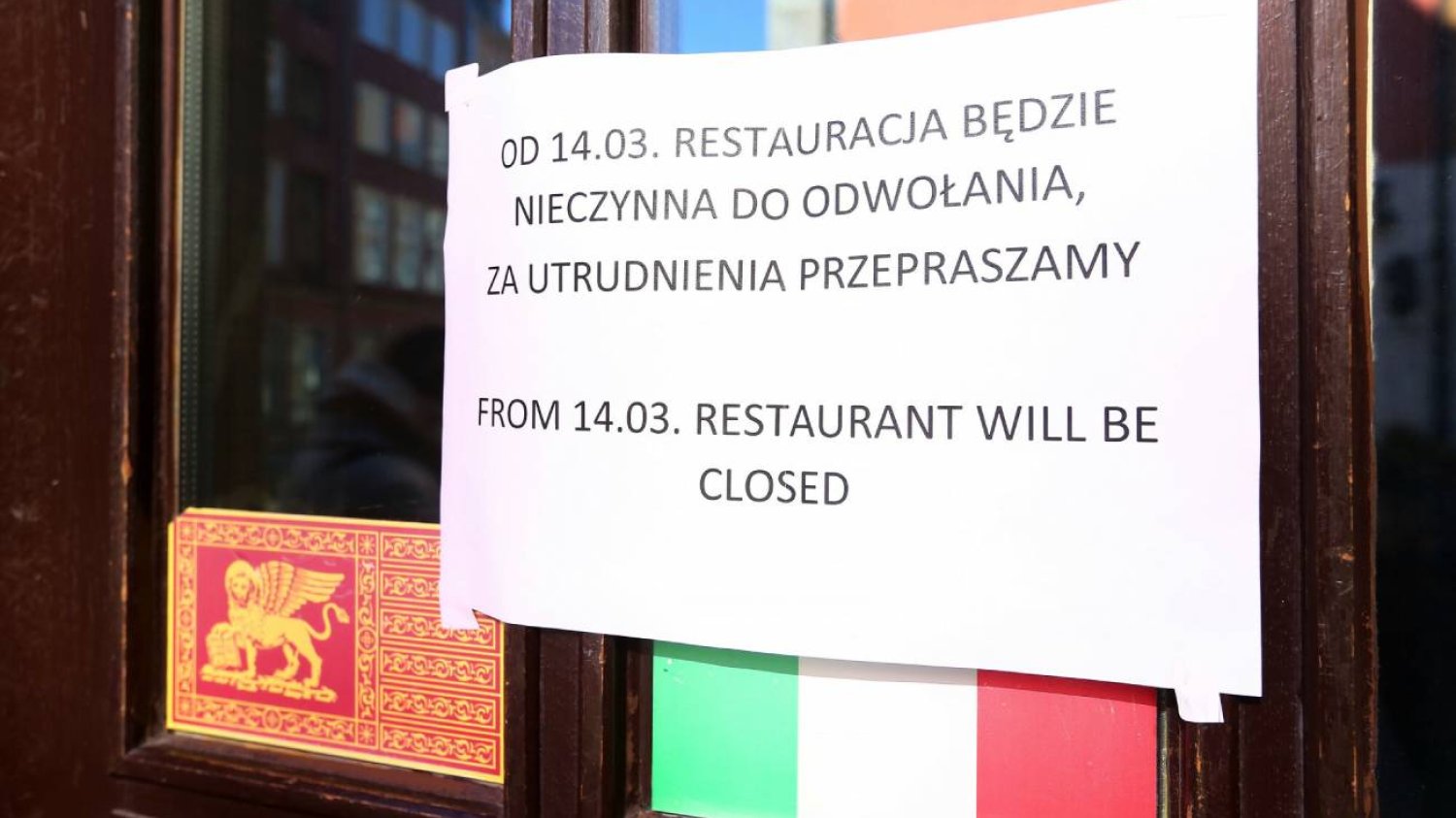 restauracja zamknięta w pandemii COVID-19