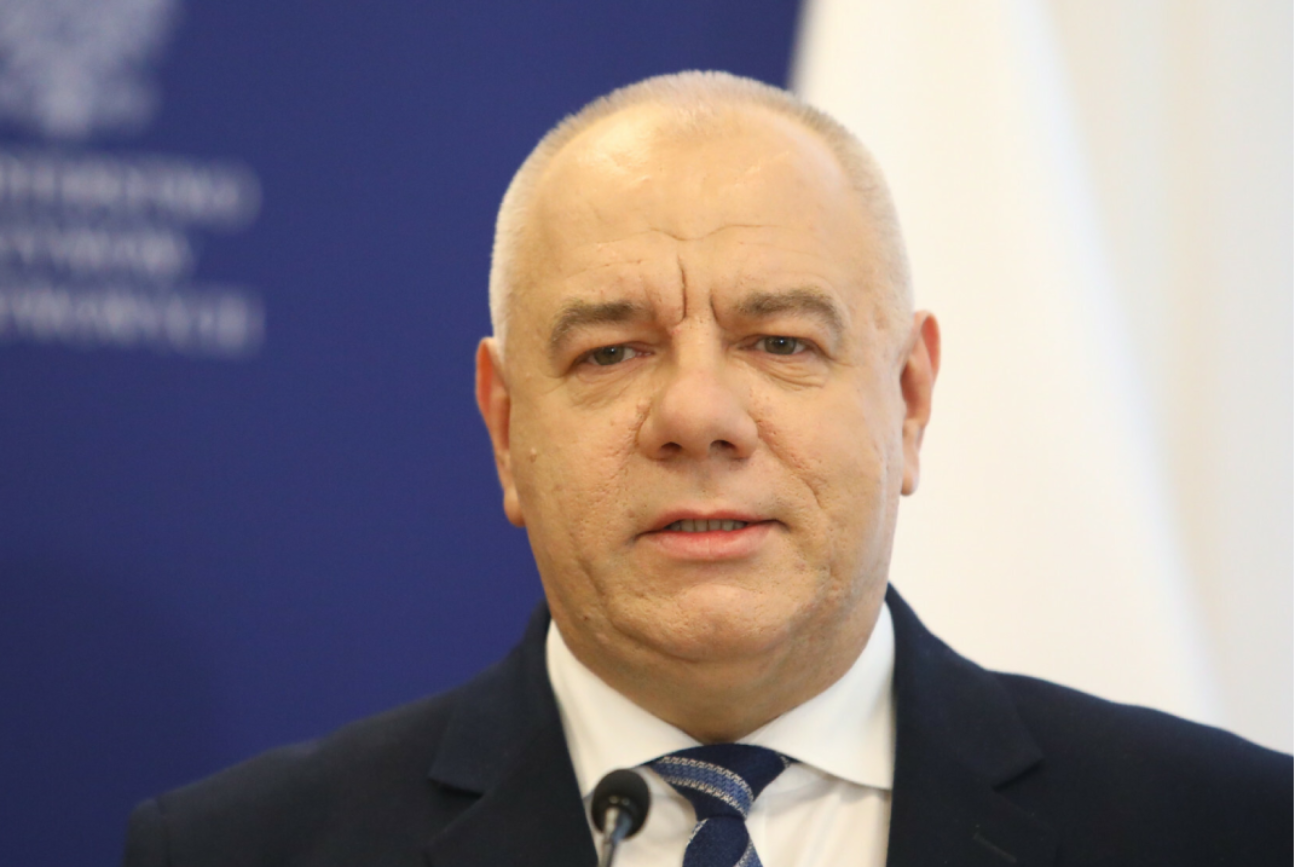 Podatek od nadzwyczajnych zysków spółek. Jacek Sasin liczy wpływy