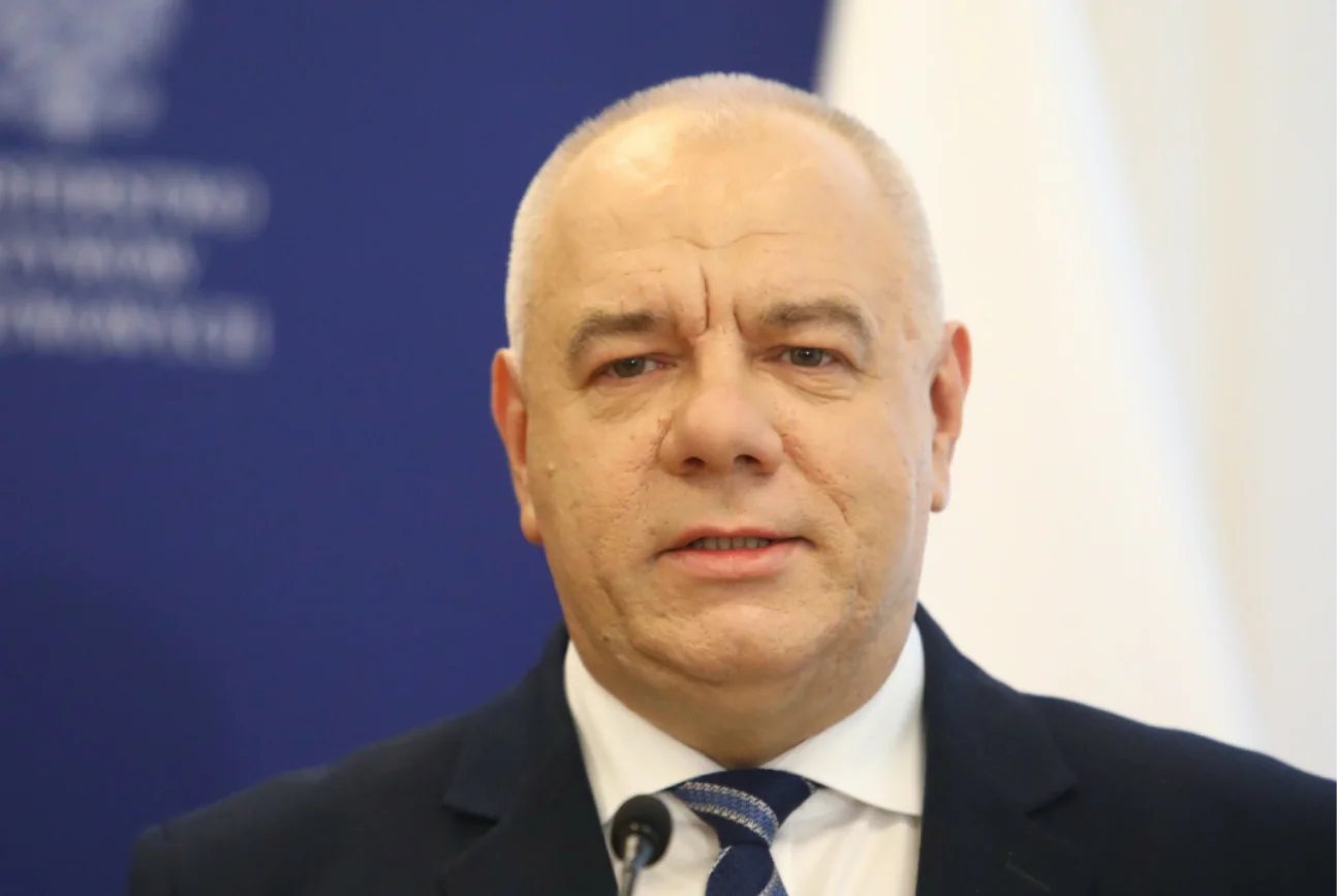 Podatek od nadzwyczajnych zysków spółek. Jacek Sasin liczy wpływy
