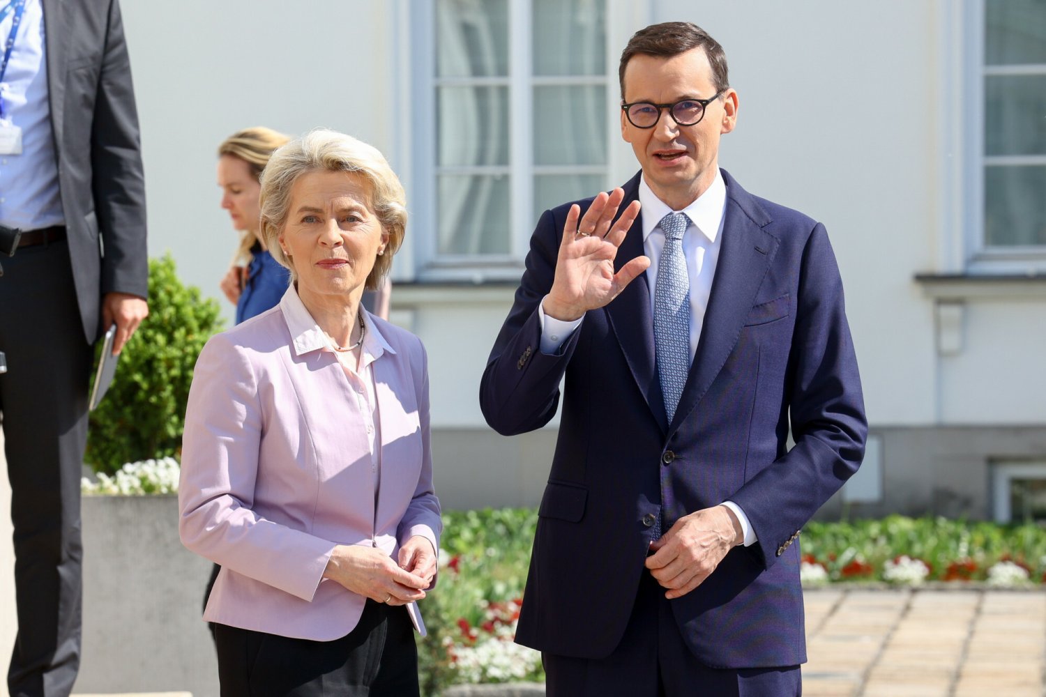 Przewodnicząca Komisji Europejskiej Ursula von der Leyen dała Polsce zielone światło na pieniądze z KPO. Ale postawiła warunki