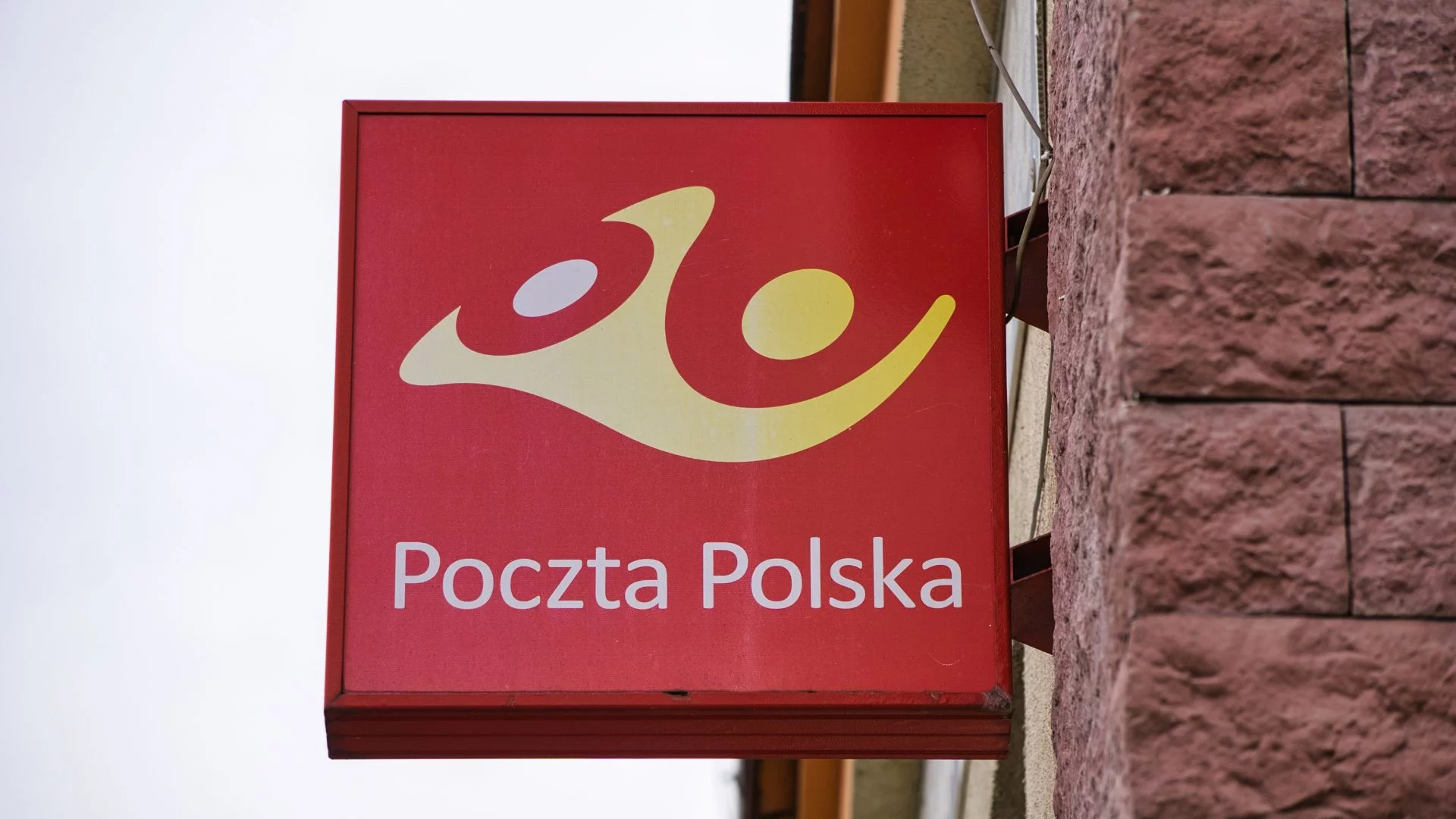 Poczta Polska kończy rok na plusie. Jednak prezes spółki studzi entuzjazm