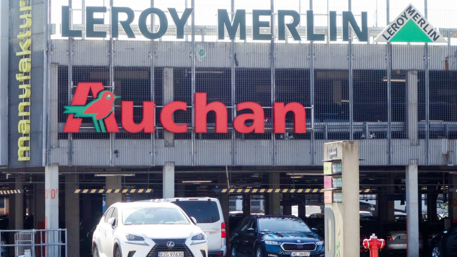 Sieć sklepów Auchan wycofuje się z Rosji
