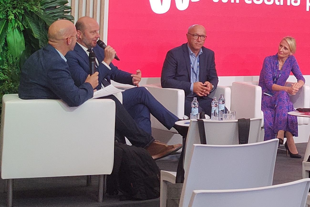 W Karpaczu dyskutowano m.in. o przyszłości miast