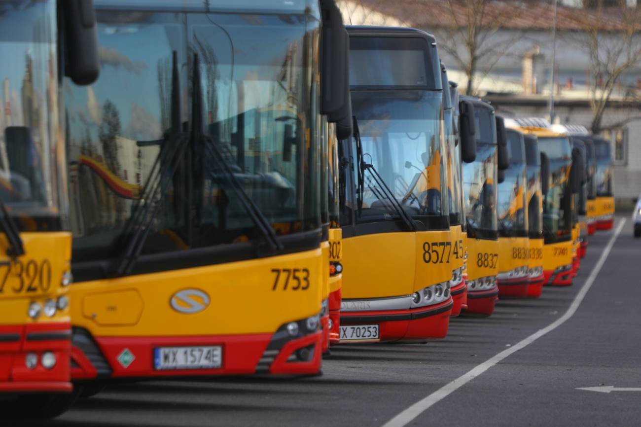 Autobusy w zajezdni MZA w Warszawie.