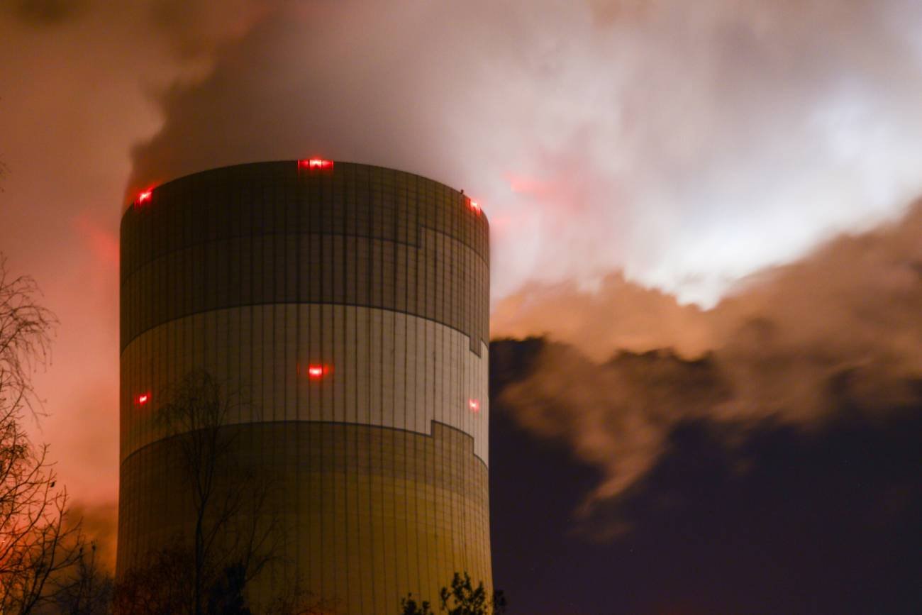 Komin Elektrowni Bełchatów.