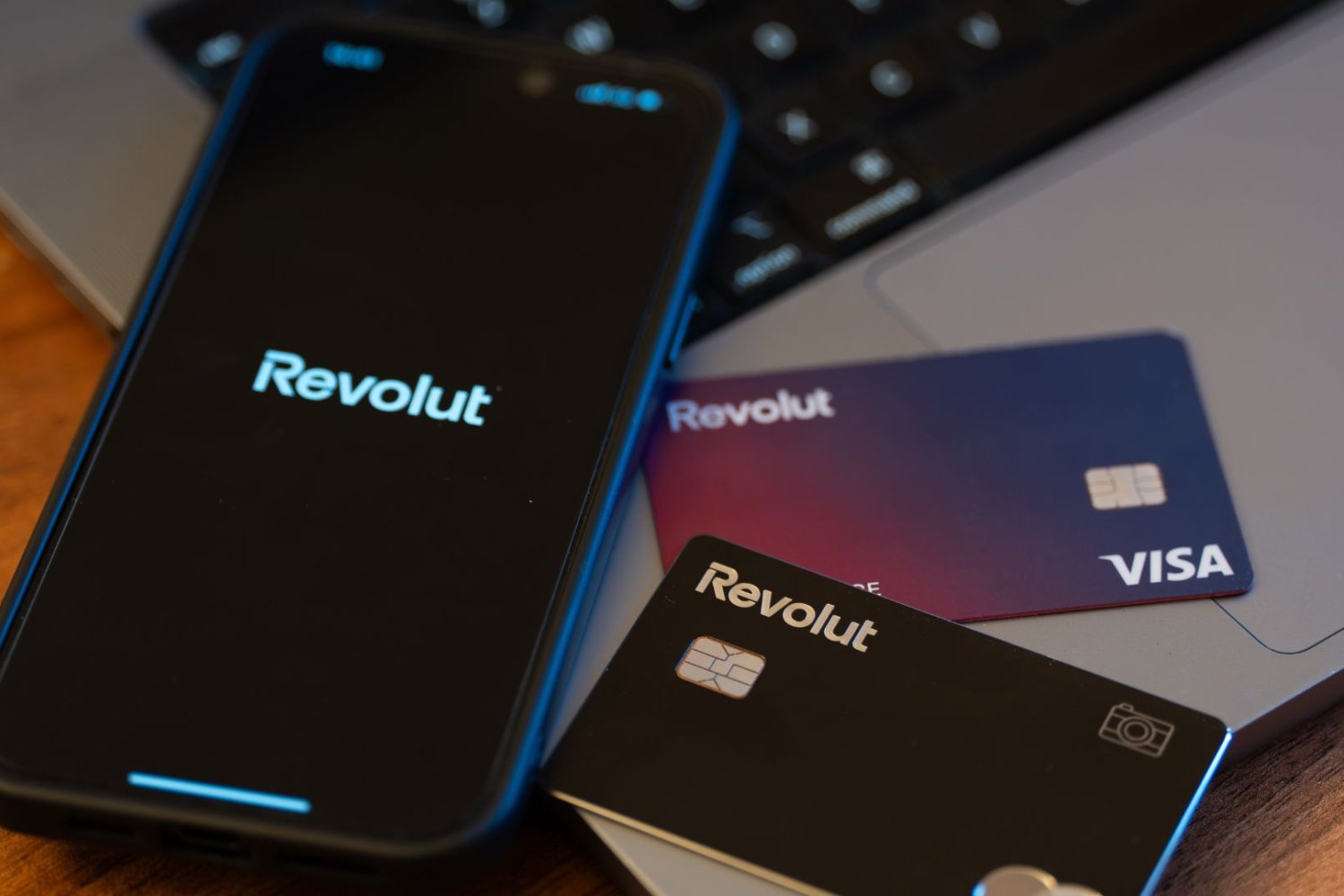 Revolut potwierdza wyciek danych klientów. Mogły trafić tam dokumenty Polaków Aplikacja i karty Revolut