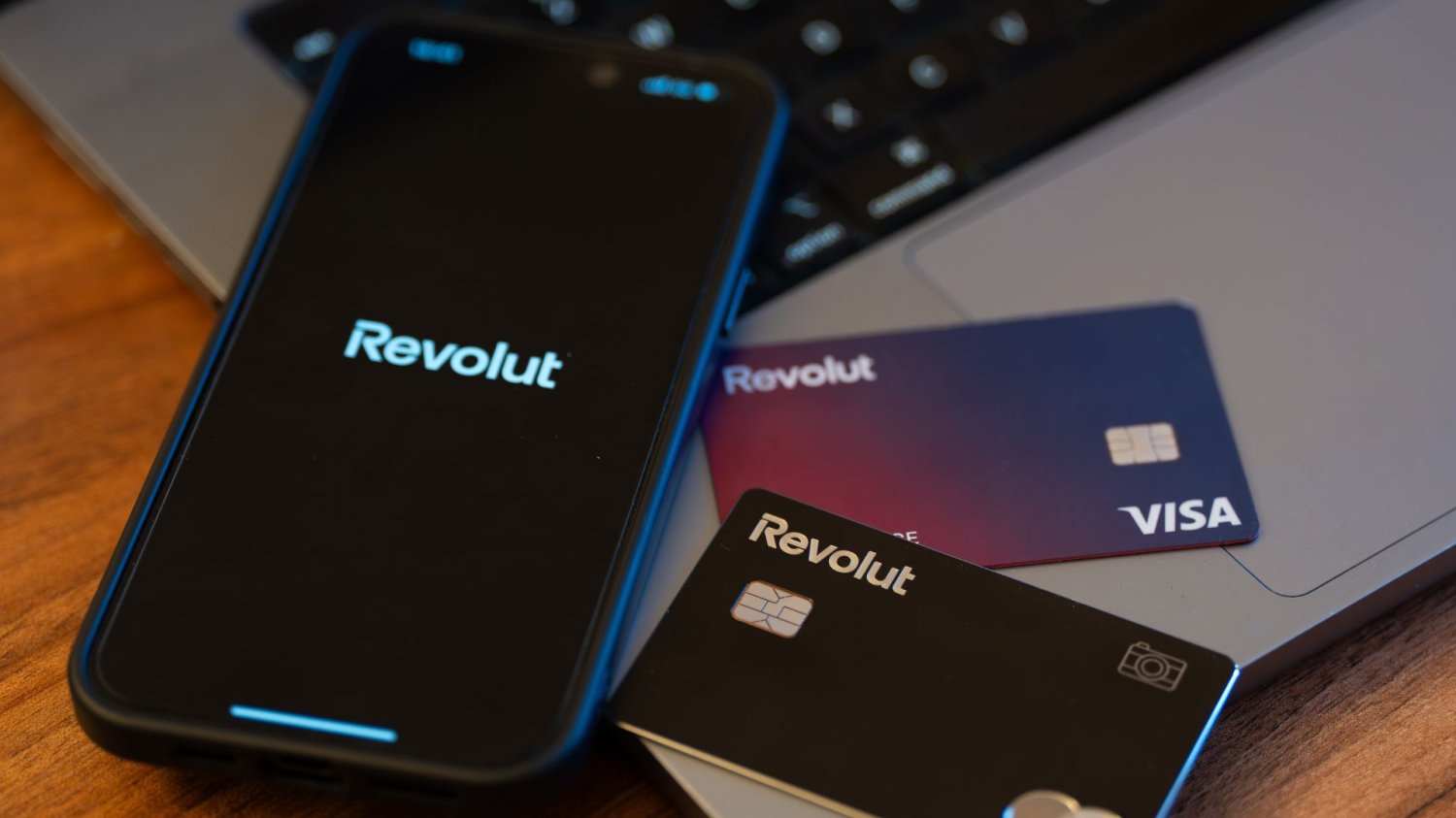 Aplikacja i karty Revolut