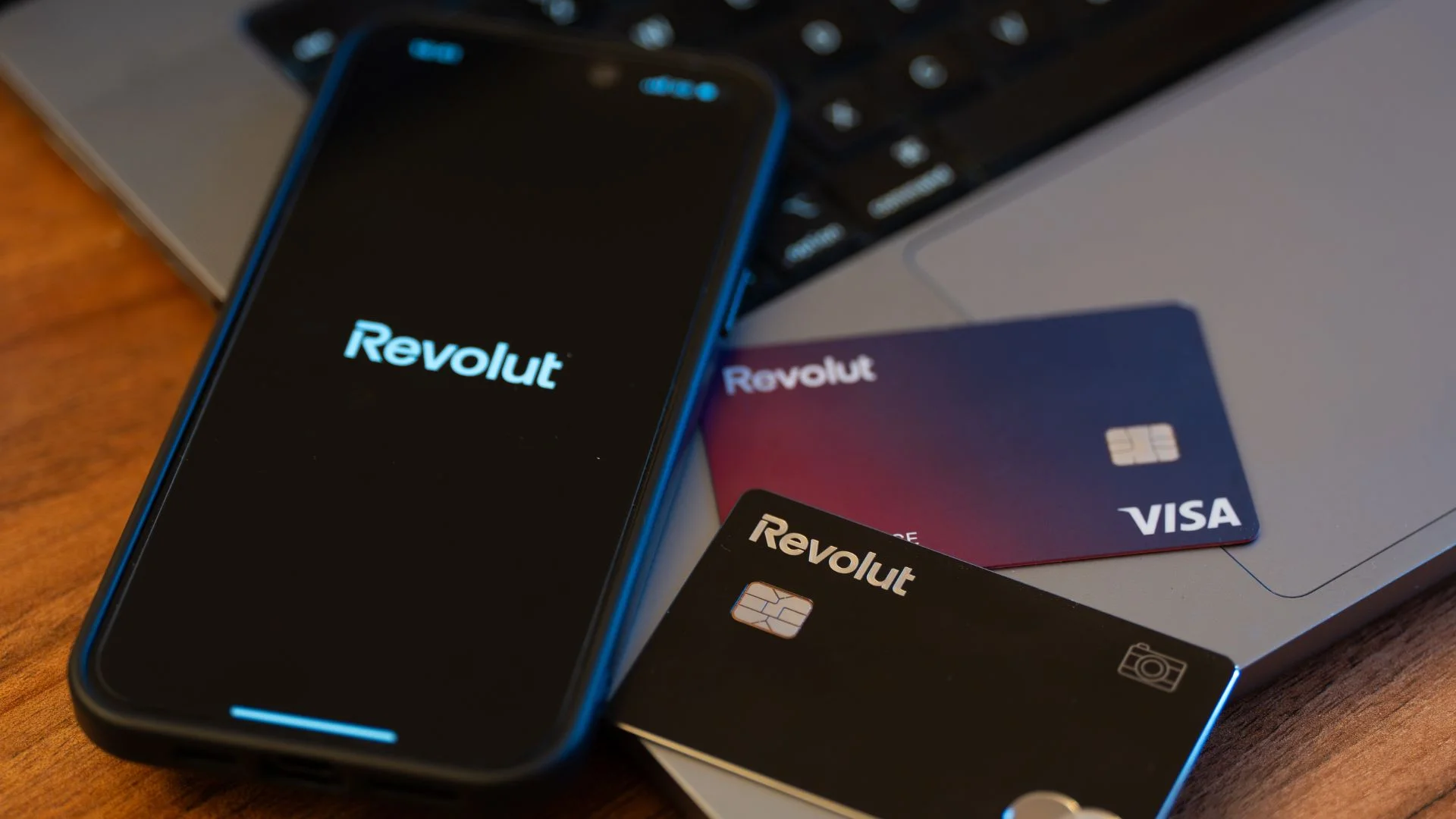 Revolut potwierdza wyciek danych klientów. Mogły trafić tam dokumenty Polaków Aplikacja i karty Revolut