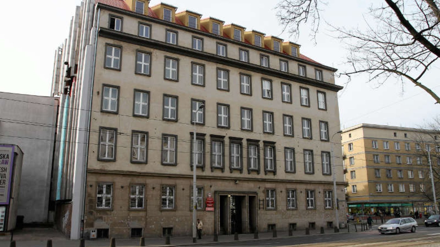 Absurd z Wrocławia: firma zarejestrowała się w KRS w cudzym mieszkaniu bez wiedzy właściciela. I nie można tego odkręcić.
