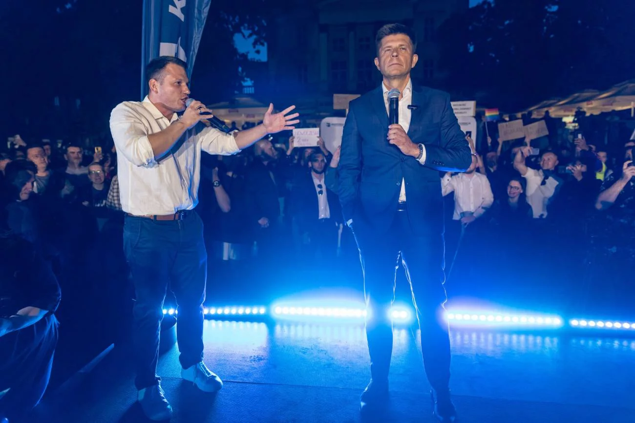 Sławomir Mentzen i Ryszard Petru spotkali się na scenie w Poznaniu.
