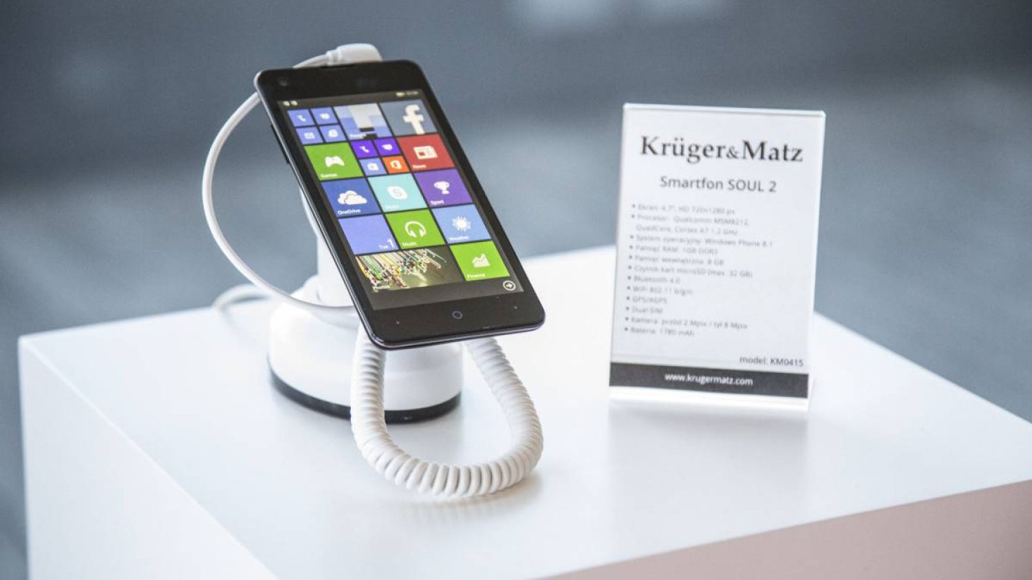Polskie smartfony są produkowane pod Garwolinem