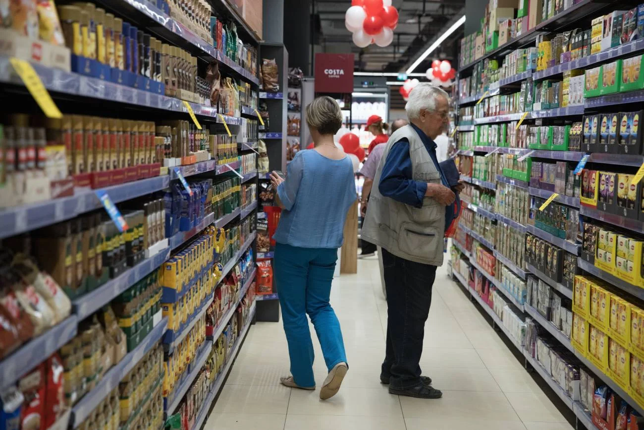 Wraca temat handlu w niedzielę. Znaczące ministra Domańskiego Koalicja Obywatelska obiecywała zniesienie handlu w niedzielę. Andrzej Domański mówi, że to wciąż możliwe.