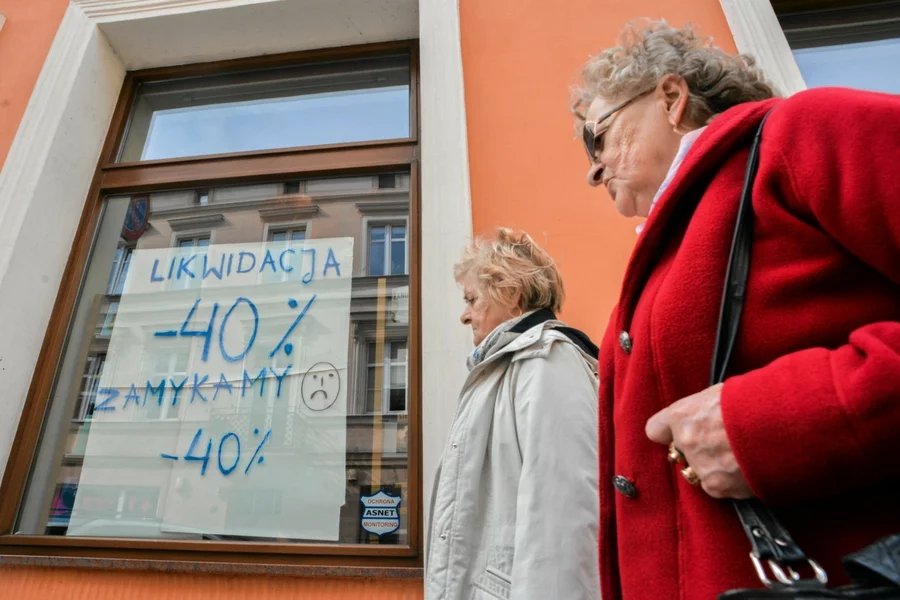 Wydawnictwa skarżą się na piratów, ale na intensywną walkę z nimi decydują się nieliczne.