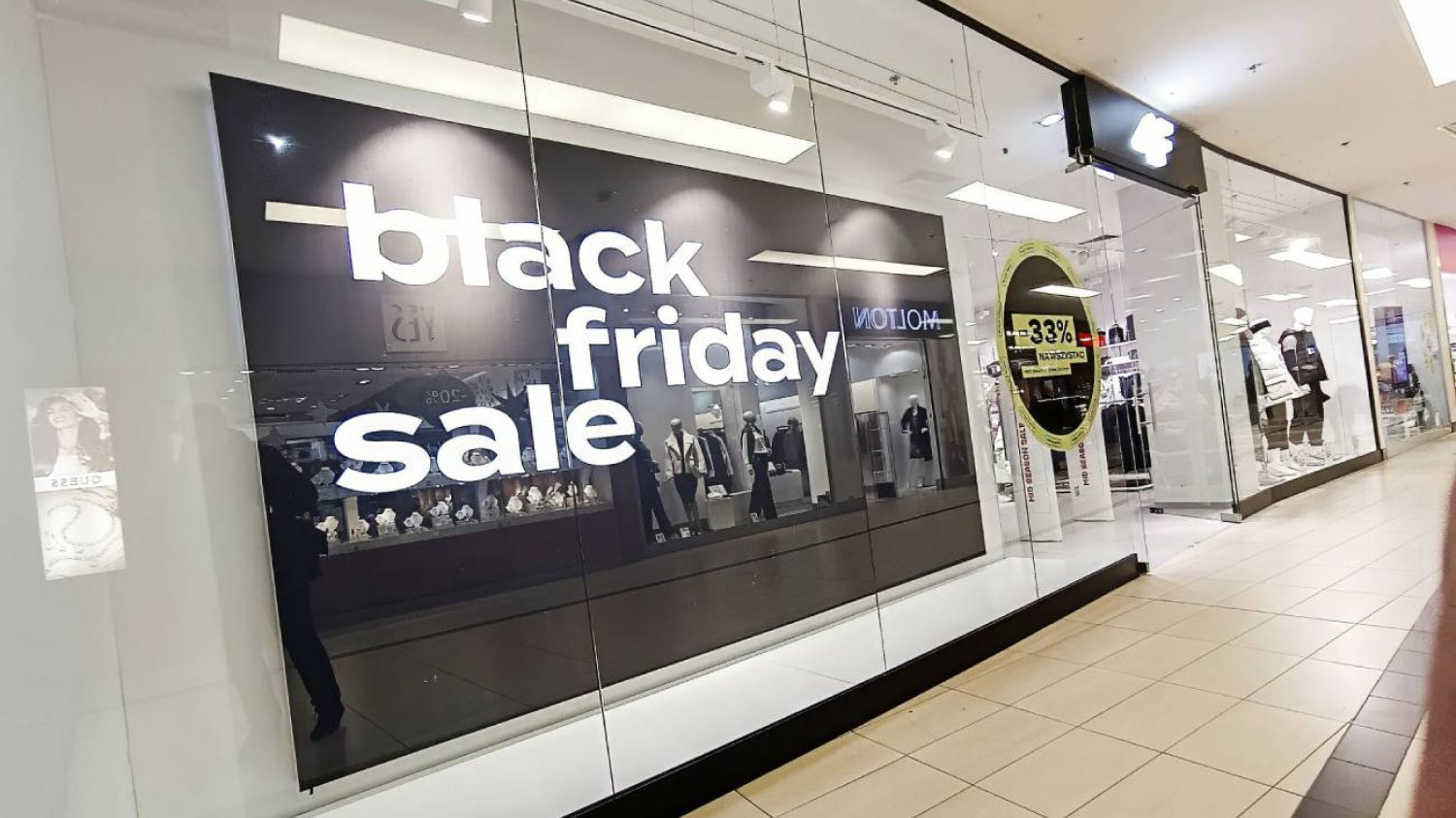 Przedstawiamy 7 aplikacji pomocnych na Black Weeks, Black Friday i Cyber Monday.