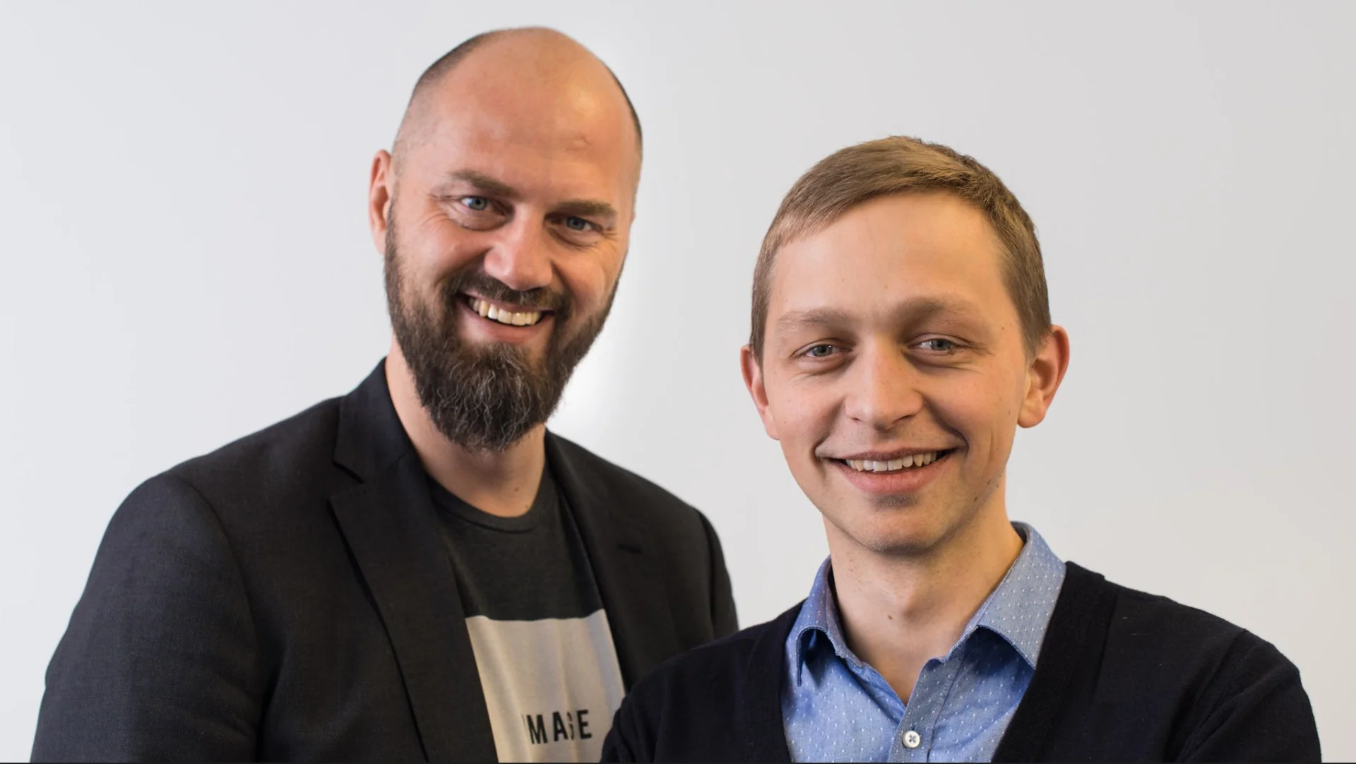 Michał Grzybkowski i Szczepan Bentyn, autorzy książki "Kryptowaluty. Dlaczego bitcoin wart będzie milion dolarów"