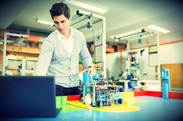 Roboty są coraz bliżej zastąpienia ludzi w wielu zawodach.