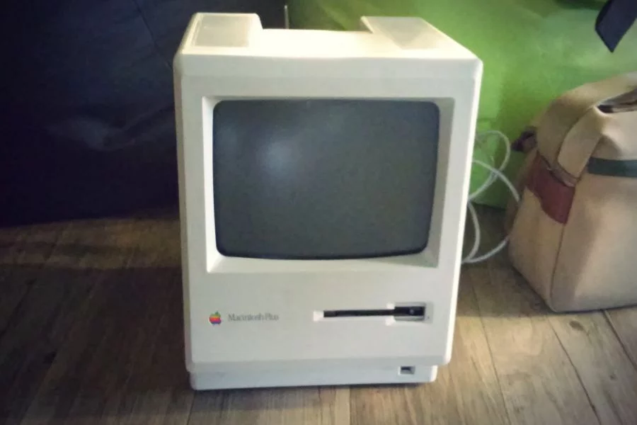 Macintosh Plus, można go kupić za zaledwie kilkaset dolarów.