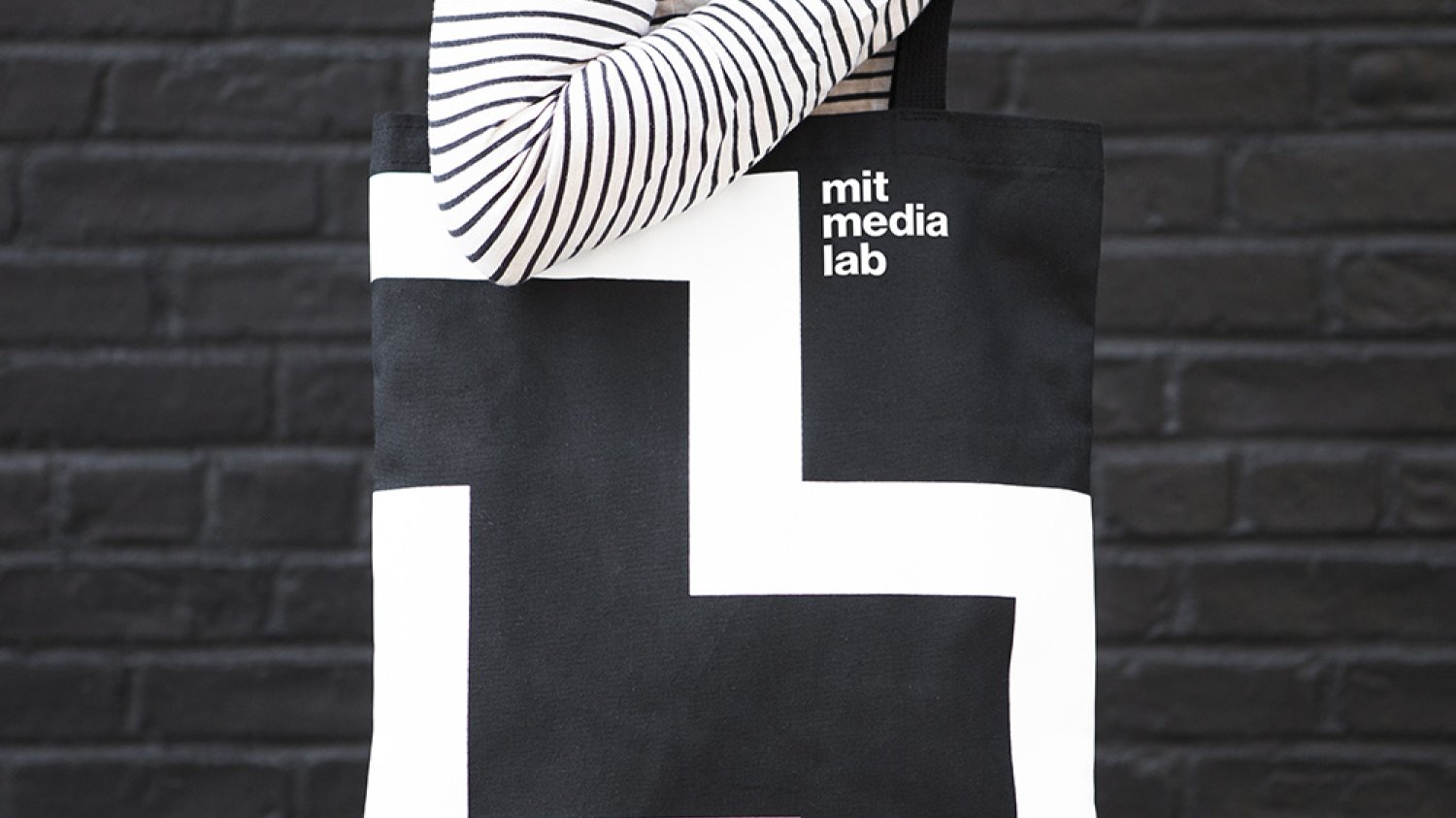 Laboratorium technologii multimedialnych na MIT.