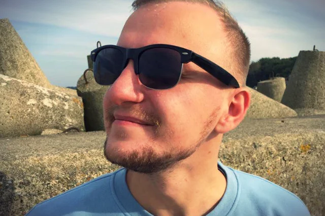 Polak postanowił pójść za ciosem i stworzyć agencję This Way Publicity, która zajmuje się "szytymi na miarę" systemami komunikacji i sprzedaży dla projektów o międzynarodowym zasięgu