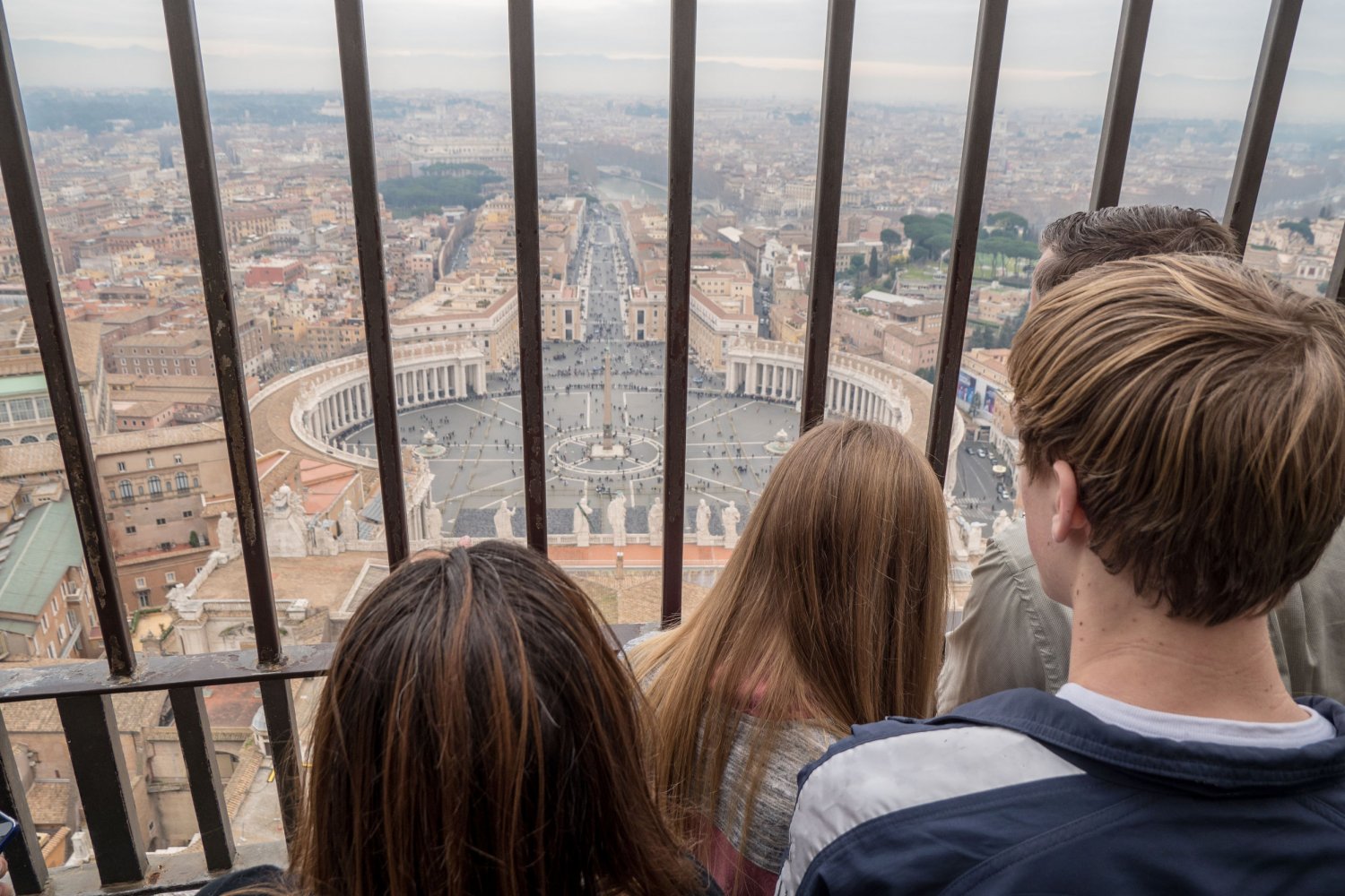 Sąd w Watykanie skazał biznesmena za pranie brudnych pieniędzy w Watykańskim Banku.