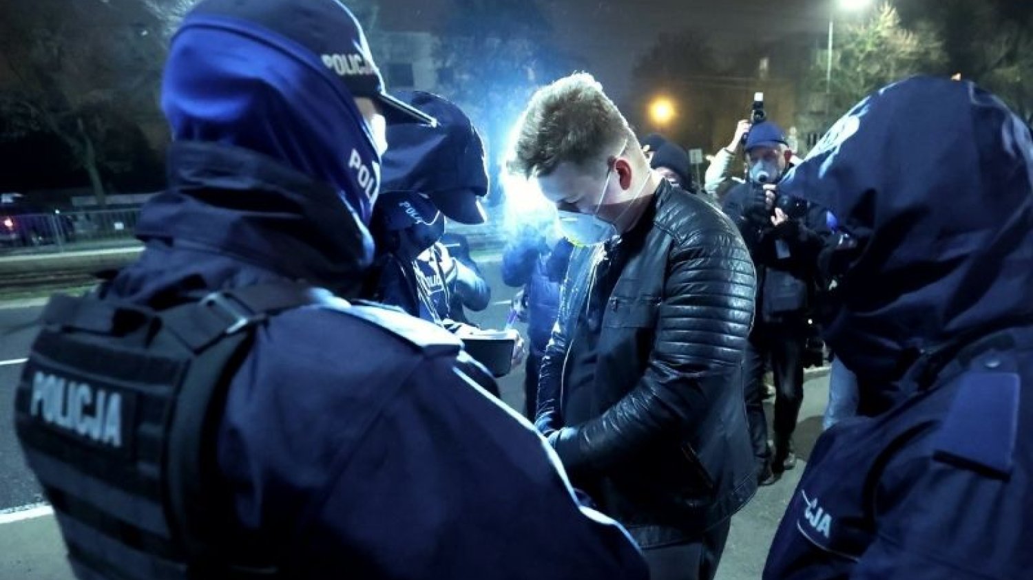 Wiadomo, ile mandatów wystawiono za złamanie godziny policyjnej w Sylwestra.