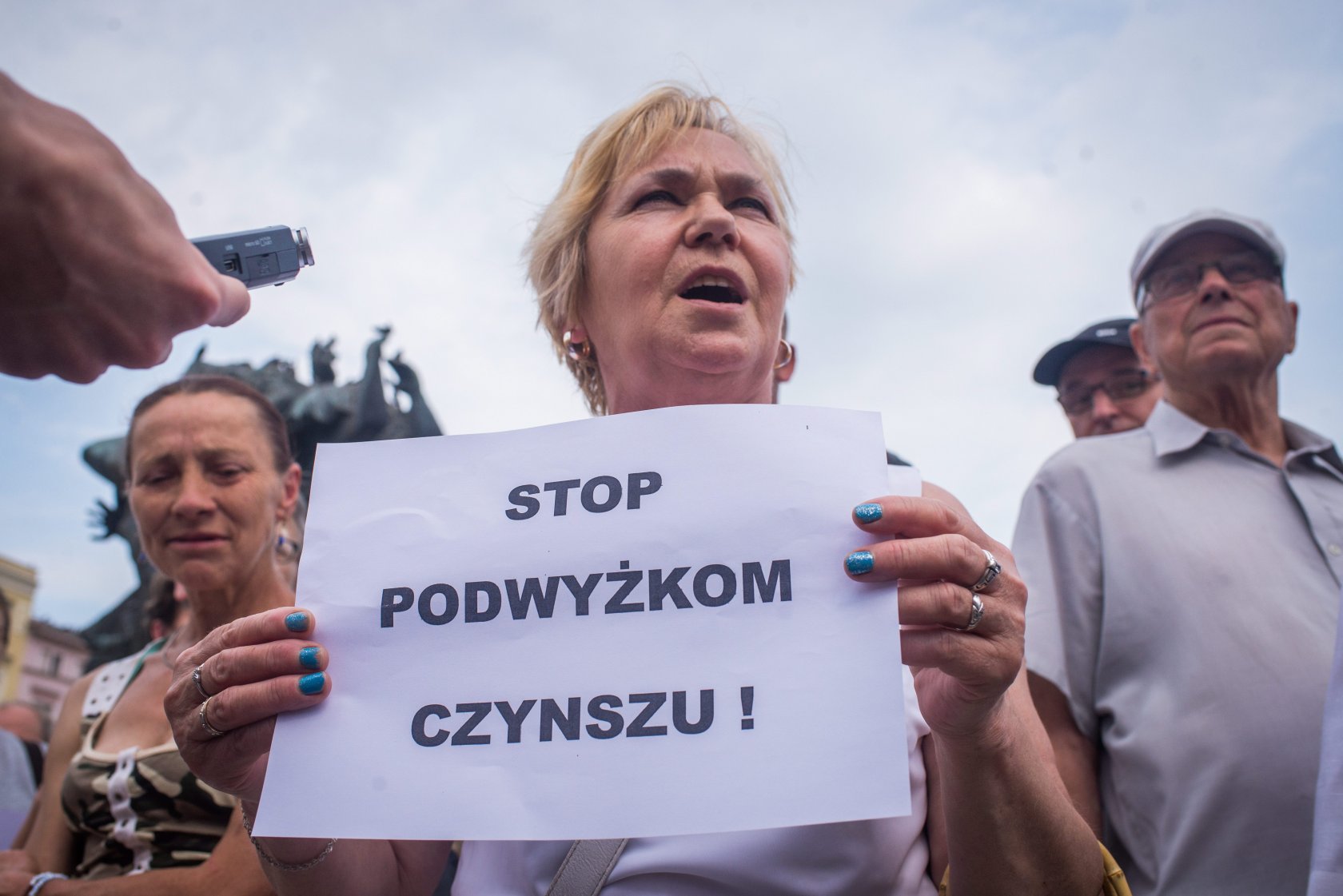 Podwyżki czynszu, rachunków za prąd, wyższe koszty wywozu śmieci i skaczące ceny żywności - czy są powody do paniki przed przyszłorocznymi podwyżkami?