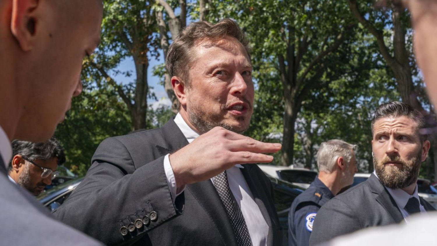 Elon sam wycenia X poniżej wartości zakupu.