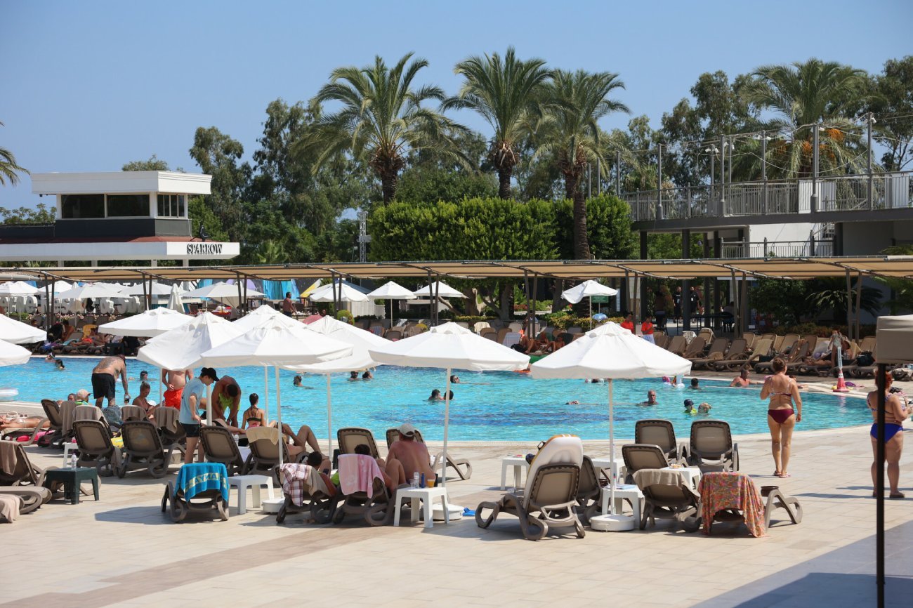 Czym są wakacje last minute i jak się za nie zabrać?