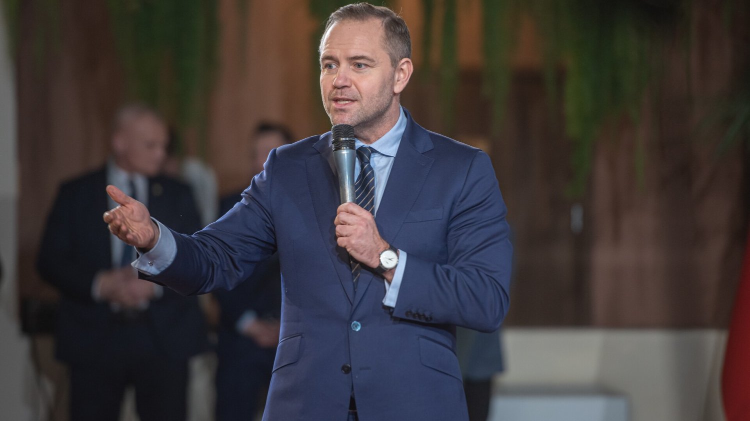 Karol Nawrocki przemawia. Karol Nawrocki namawia na inwestowanie w kryptowaluty? Karol Nawrocki przemawia. Karol Nawrocki namawia na inwestowanie w kryptowaluty?