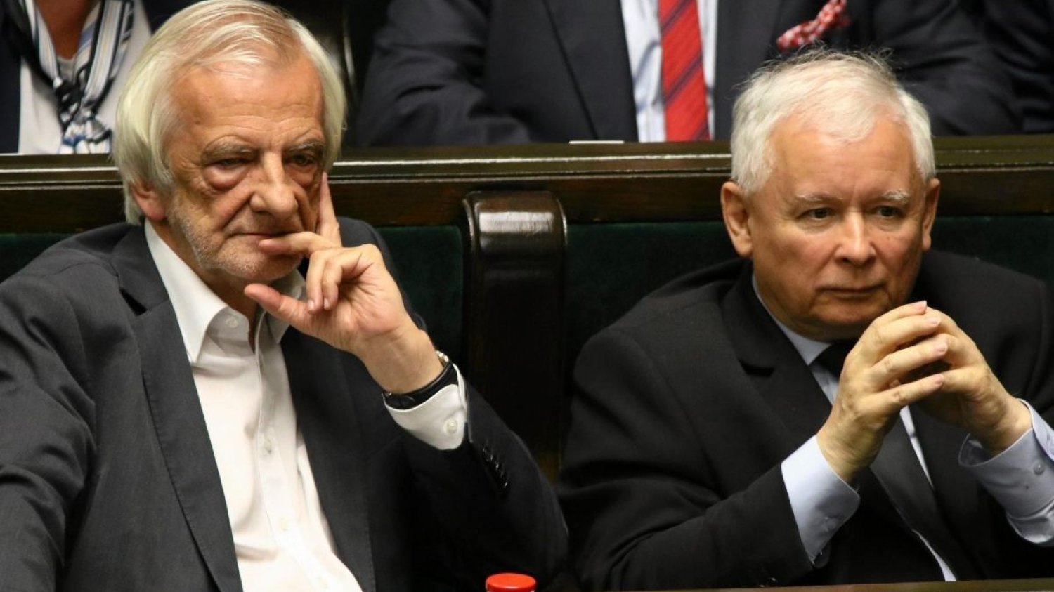 Wicemarszałek Sejmu Ryszard Terlecki miał namawiać opozycję do zainicjowania podwyżki pensji posłów i senatorów.
