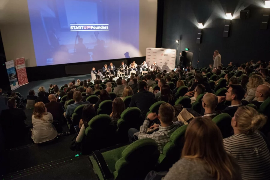 Aplikacja mobilna pozwala rozwinąć zupełnie nową działalność i jest po prostu... trendy.
