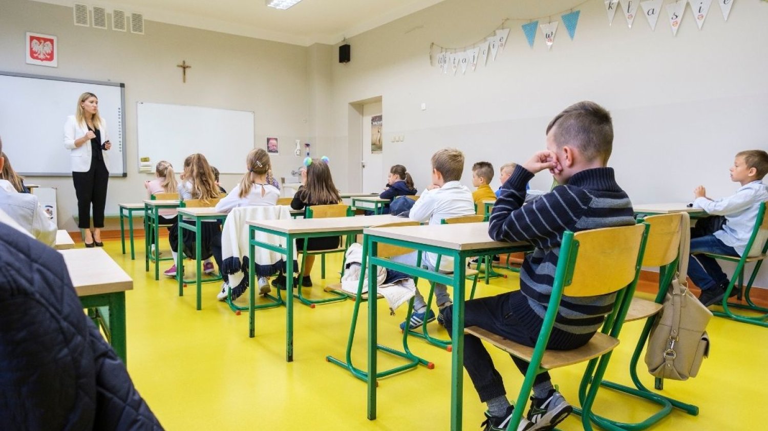 Senatorowie KO chcąc się zabrać za stworzenie projektu, dotyczącego podwyżek dla budżetówki.