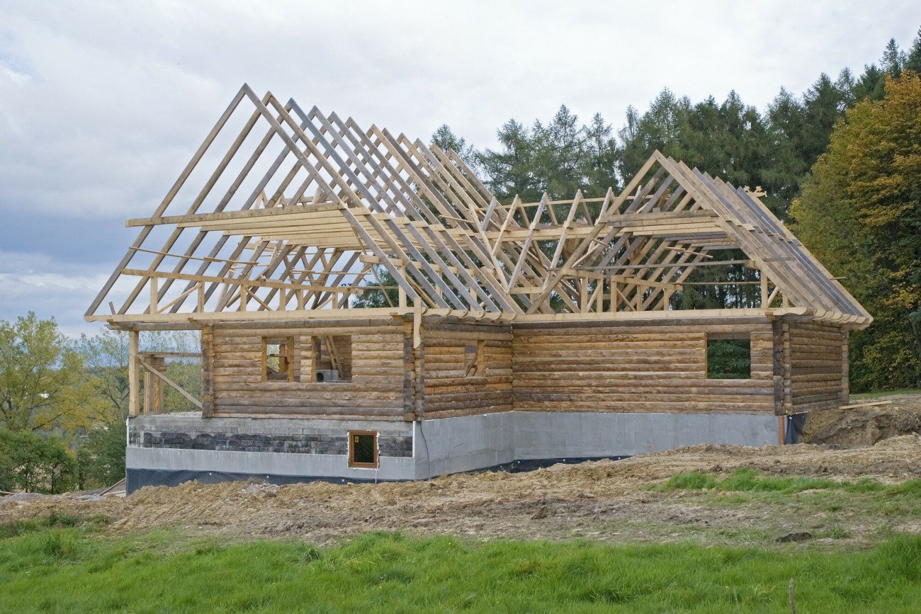 Polskie Domy Drewniane SA wydały 100 mln zł i wybudowały tylko 33 lokale