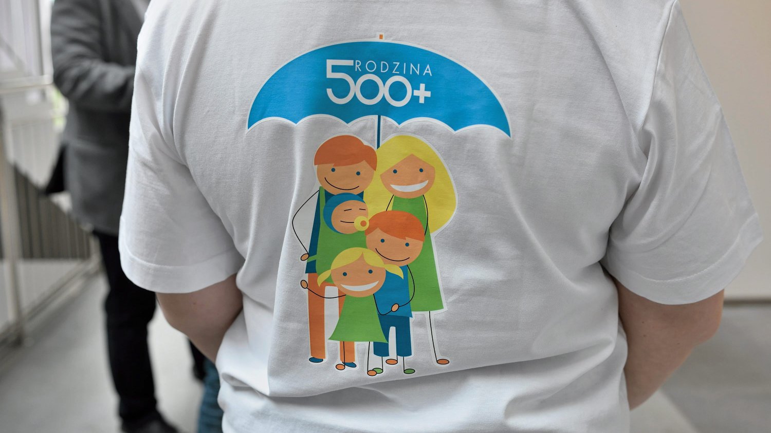 Ponad połowa Polaków popiera pomysł 500+ na pierwsze dziecko.