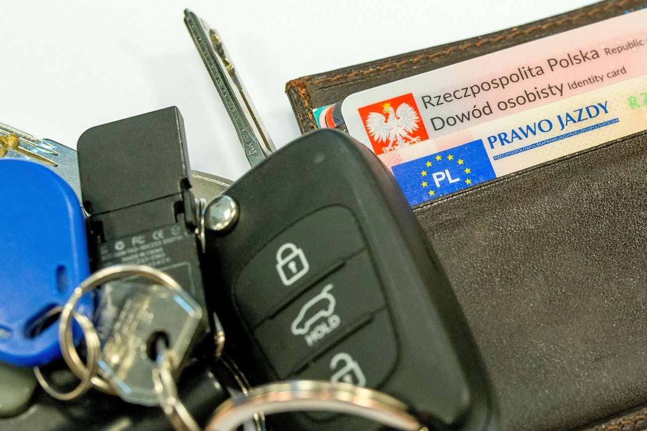Kierowco, pamiętaj, że nie ma już "bezterminowych" praw jazdy