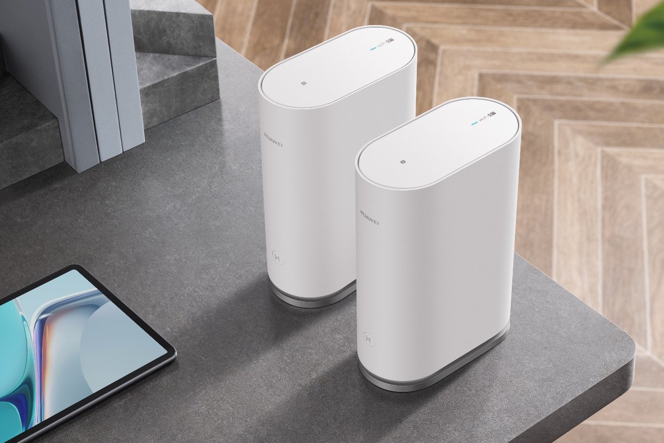 Systemy Huawei Wi-Fi Mesh to zestawy potężnych routerów do budowania bezprzewodowych sieci kratowych, które zaspokoją potrzeby i oczekiwania najbardziej wymagających użytkowników domowego internetu z dostępem przez Wi-Fi