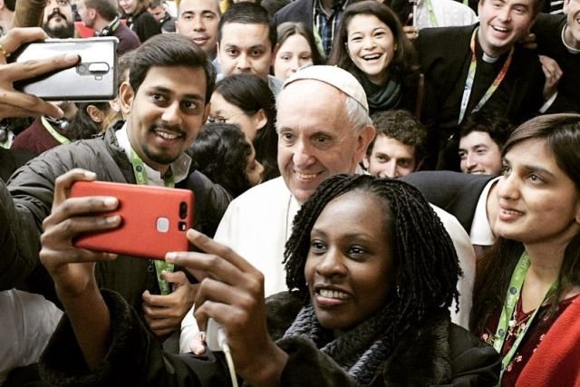 Papieżowi Franciszkowi spodobała się gra w łapanie świętych