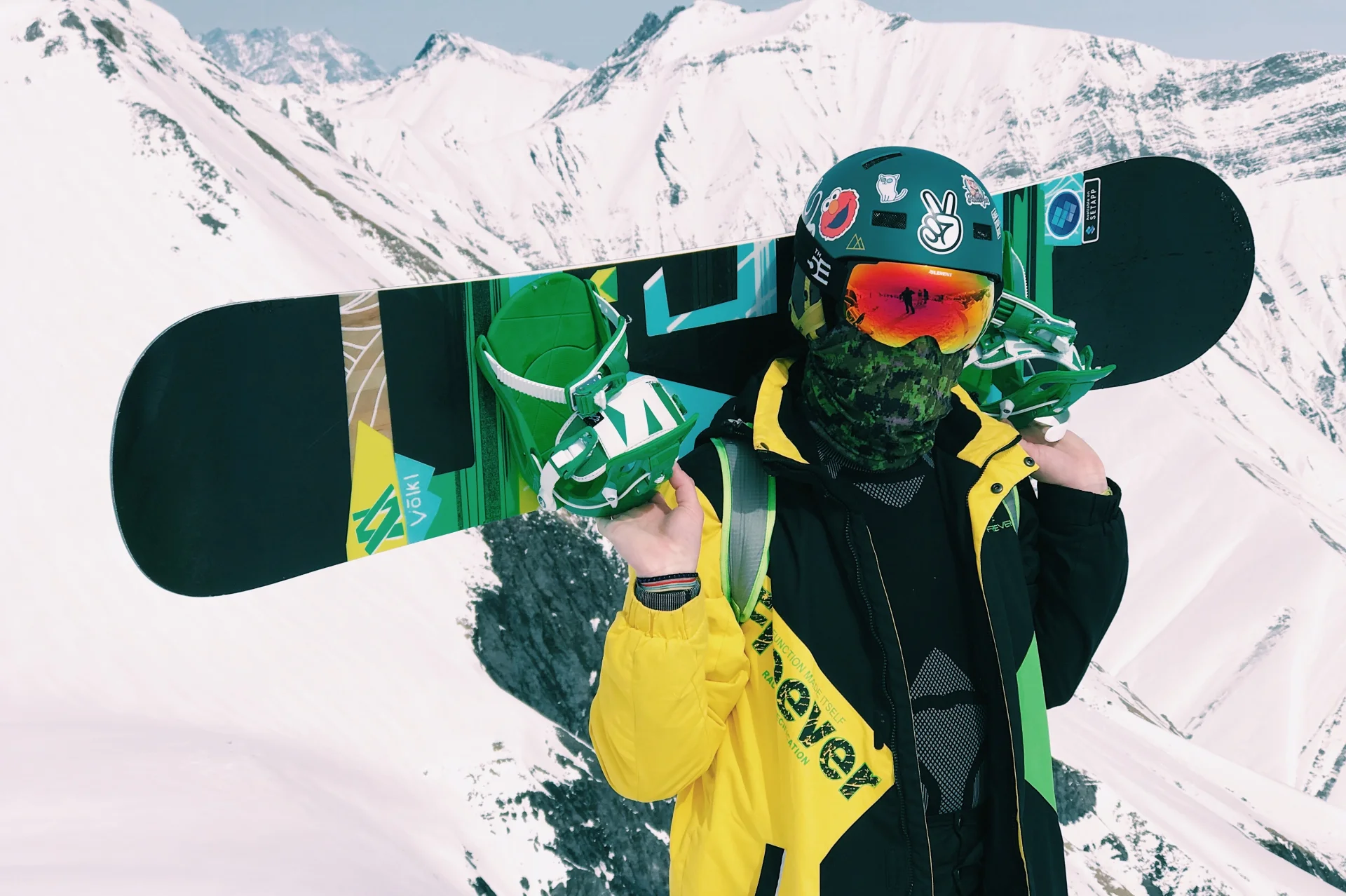 Deskę snowboardową warto kupić po sezonie narciarskim