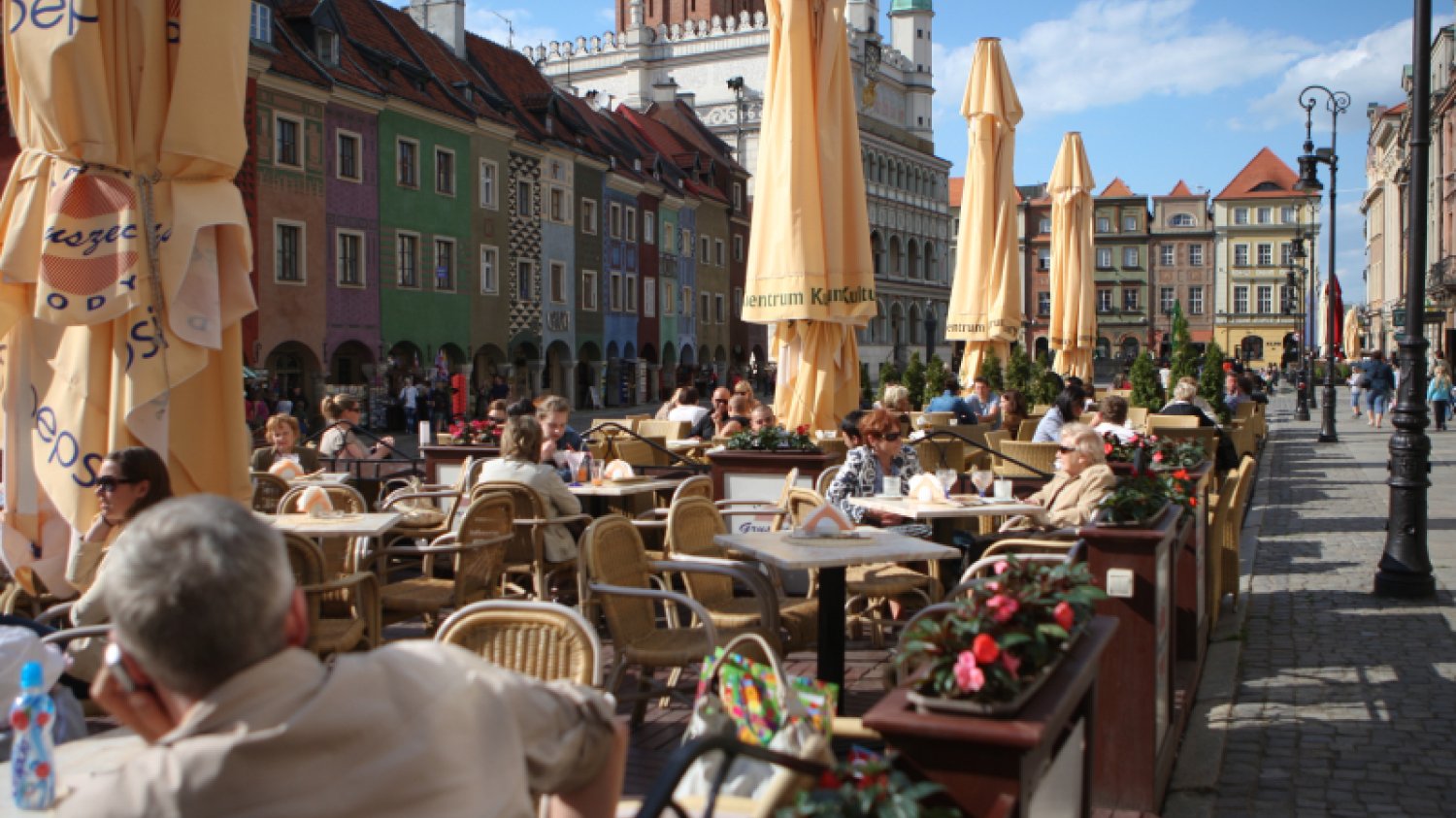 Zdaniem wiceminister rozwoju Olgi Semeniuk, do ogródków gastronomicznych możemy wrócić latem tego roku.