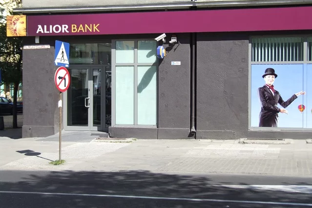 Alior Bank istnieje od 2008 roku. Współpraca z Uberem ma być kolejnym krokiem w kierunku rowzoju innowacyjności usług banku.