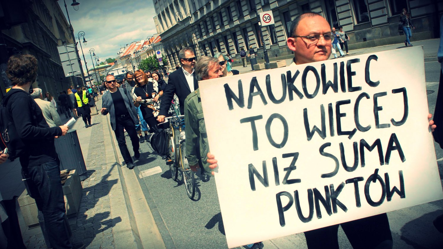 – Polscy naukowcy nie radzą sobie z przejściem od wynalazku do gotowego produktu – twierdzi dr hab. Aneta Pieniądz z Obywatel Nauki.