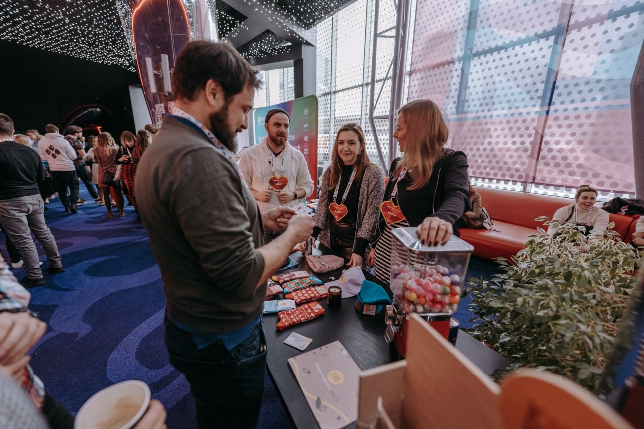 XIX edycja konferencji "I love marketing & technology" odbędzie się 8–10 kwietnia 2025 w formie stacjonarnej w Multikinie Złote Tarasy w Warszawie.