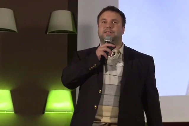 Łukasz Młodyszewski to jeden z absolwentów SU.