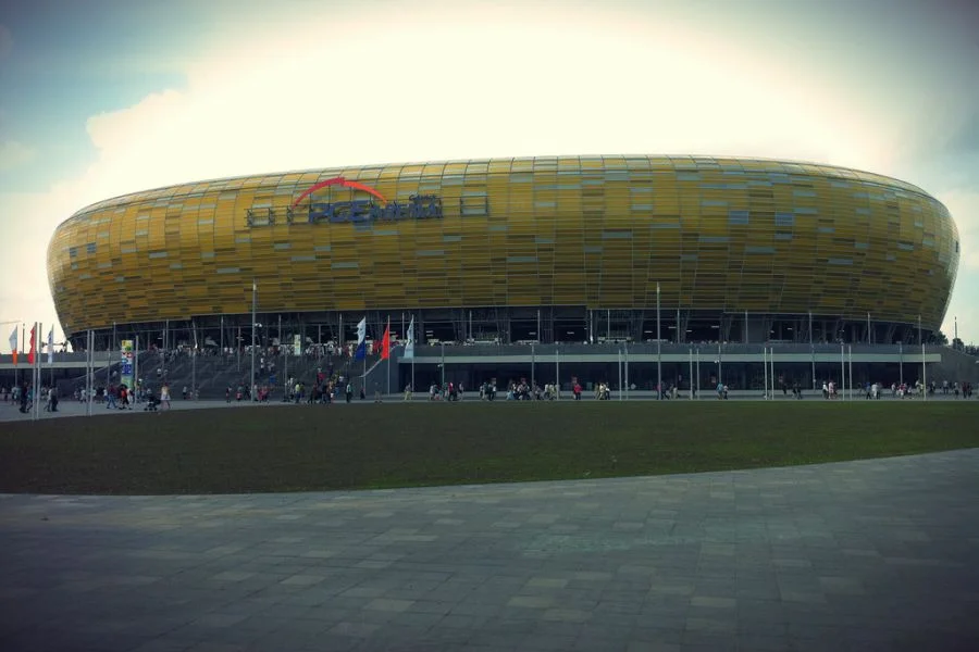 PGE jest sponsorem tytularnym stadiony w Gdańsku.